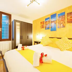 Calle Dei Fabbri Marble Apartment