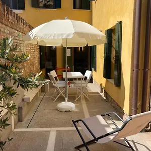 Tre Archi Con Corte Privata Apartment