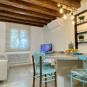 Stella Apartment