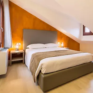Charming Palace Corte Del Teatro Apartamento