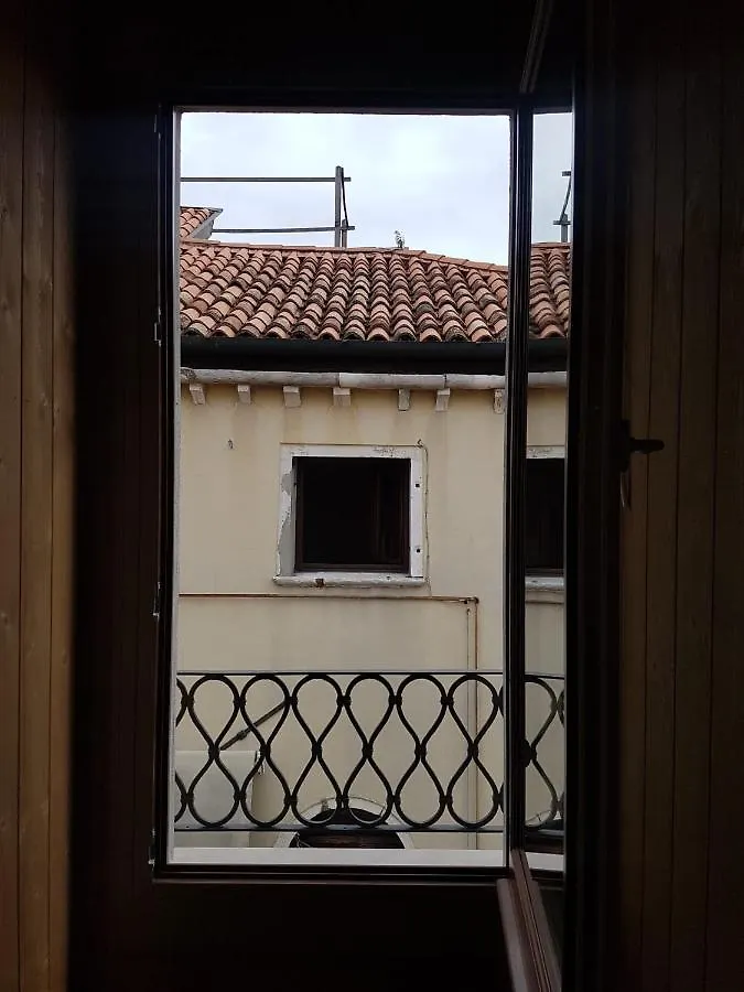 Ca' Cappello Venice Apartment 2 With Canal View Italy
