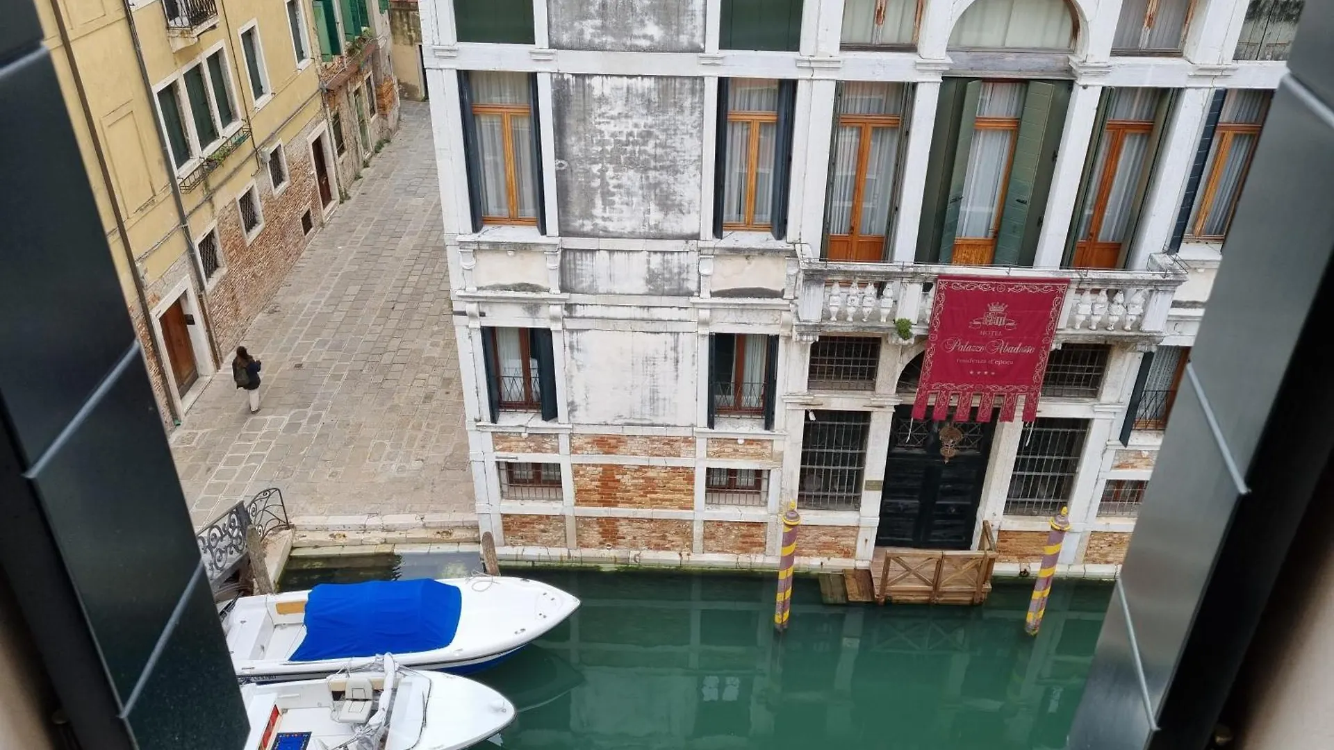 Ca' Cappello Venice Apartment 2 With Canal View Italy