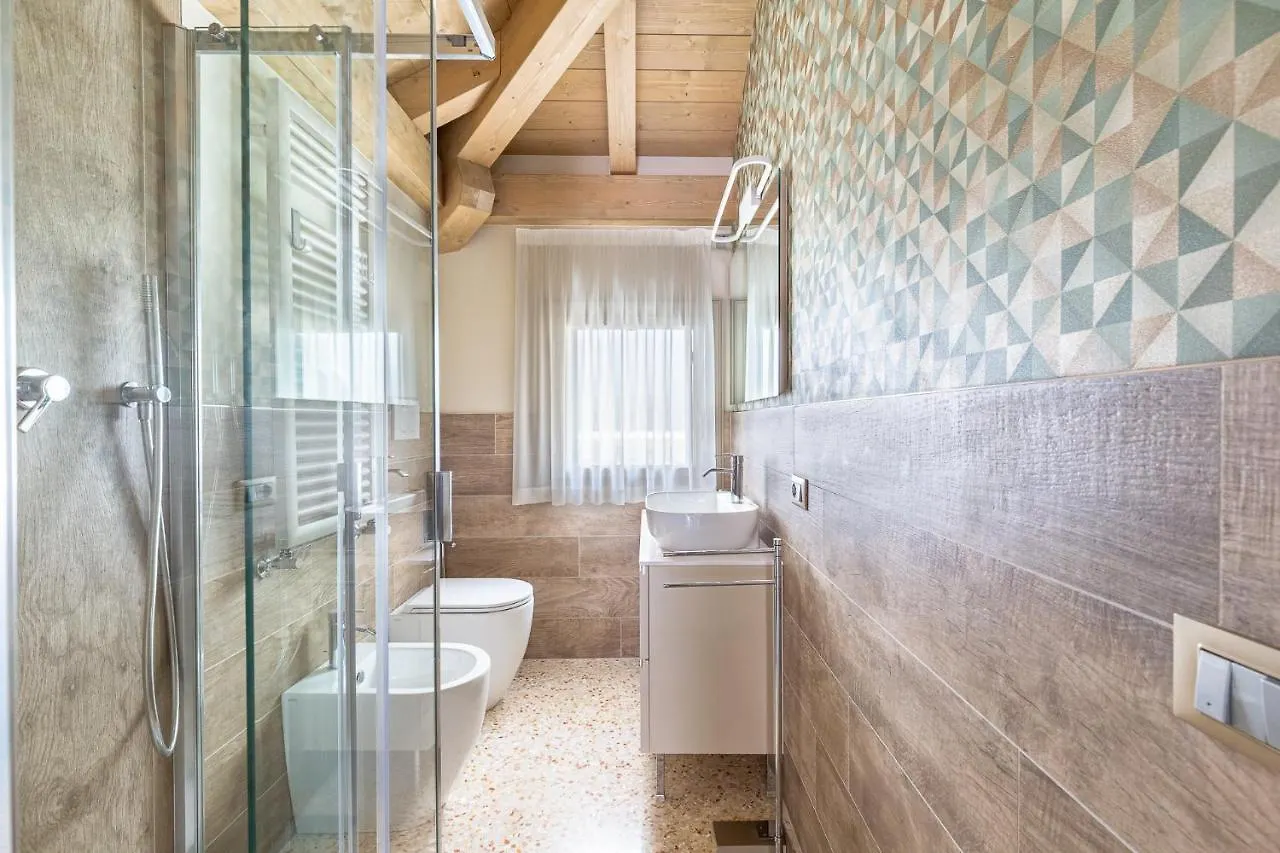 Ca' Cappello Venice Apartment 2 With Canal View